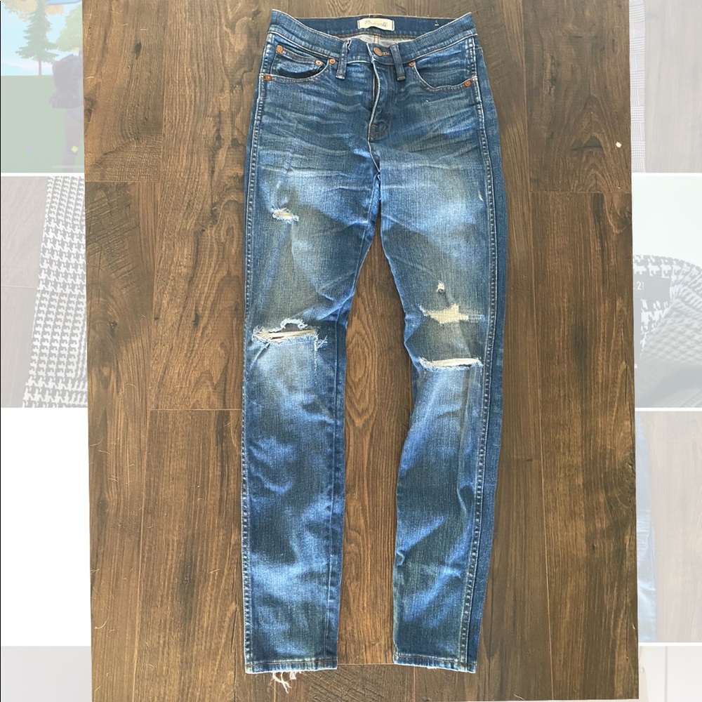 Madewell High Riser 9” jeans!
